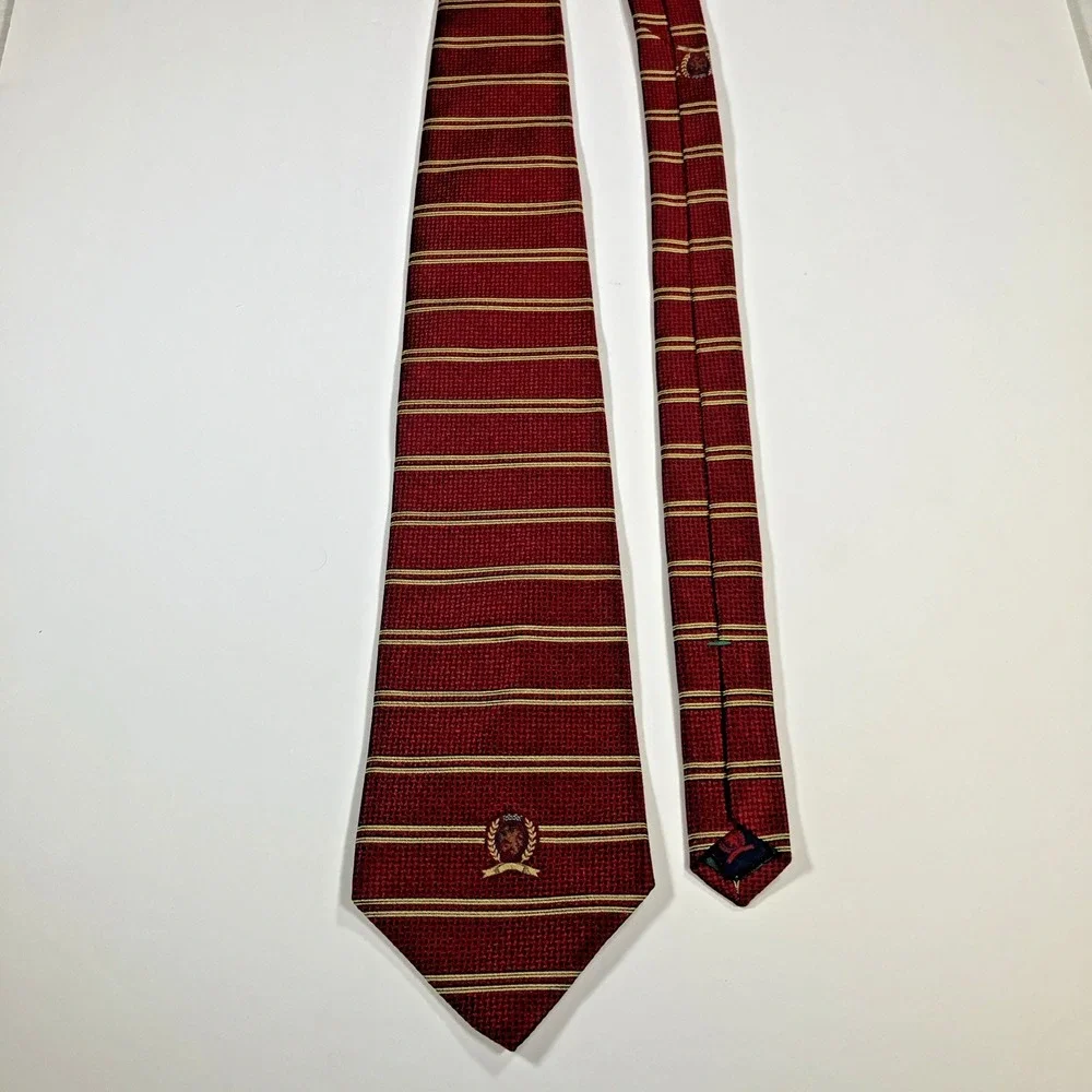 Tommy Hilfiger Men's Tie Italian Silk Striped‎ Red Made in USA Preppy Crest Logo